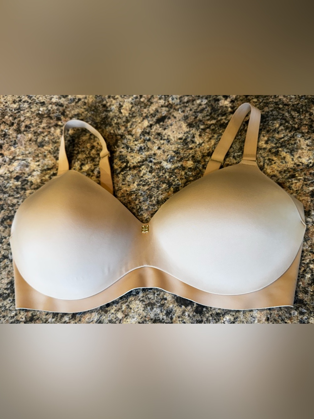 Honeylove Cloud Embrace Wireless Contour T Shirt Bra Nude Beige Size 38 DD (E)